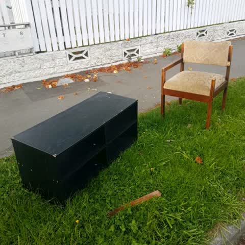 Rubbish/Recycling, a report photo