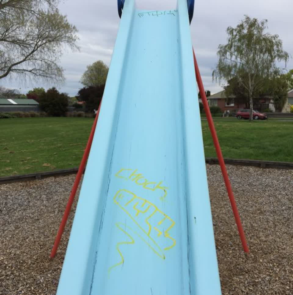 The photograph attached to this graffiti report