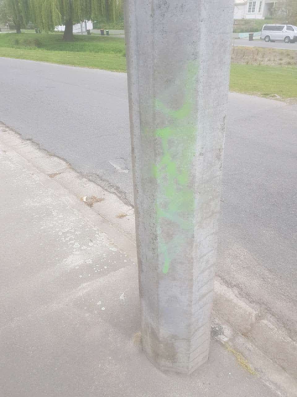 The photograph attached to this graffiti report