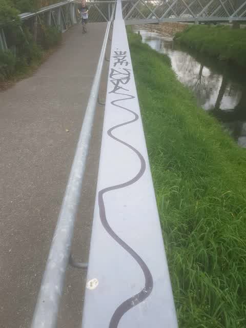 Graffiti, a report photo