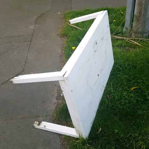 Rubbish/Recycling, a report photo