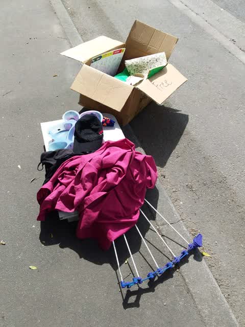 Rubbish/Recycling, a report photo