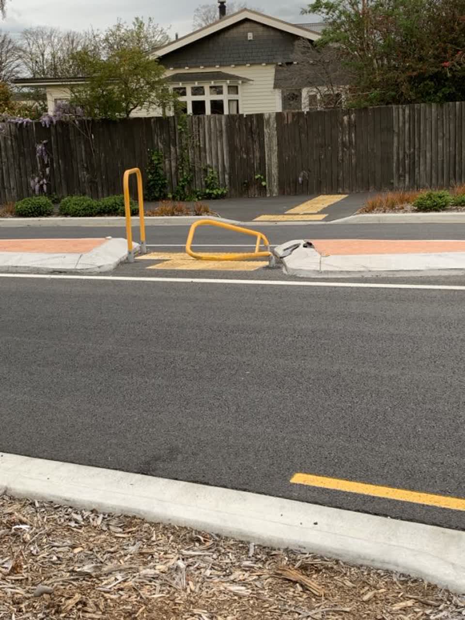 The photograph attached to this roading/streets report