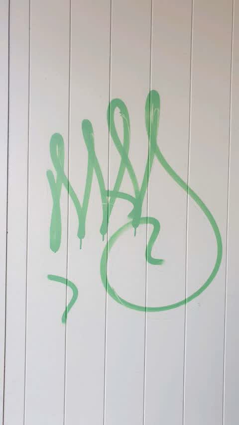 Graffiti, a report photo