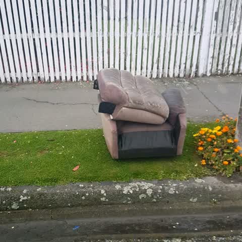 Rubbish/Recycling, a report photo