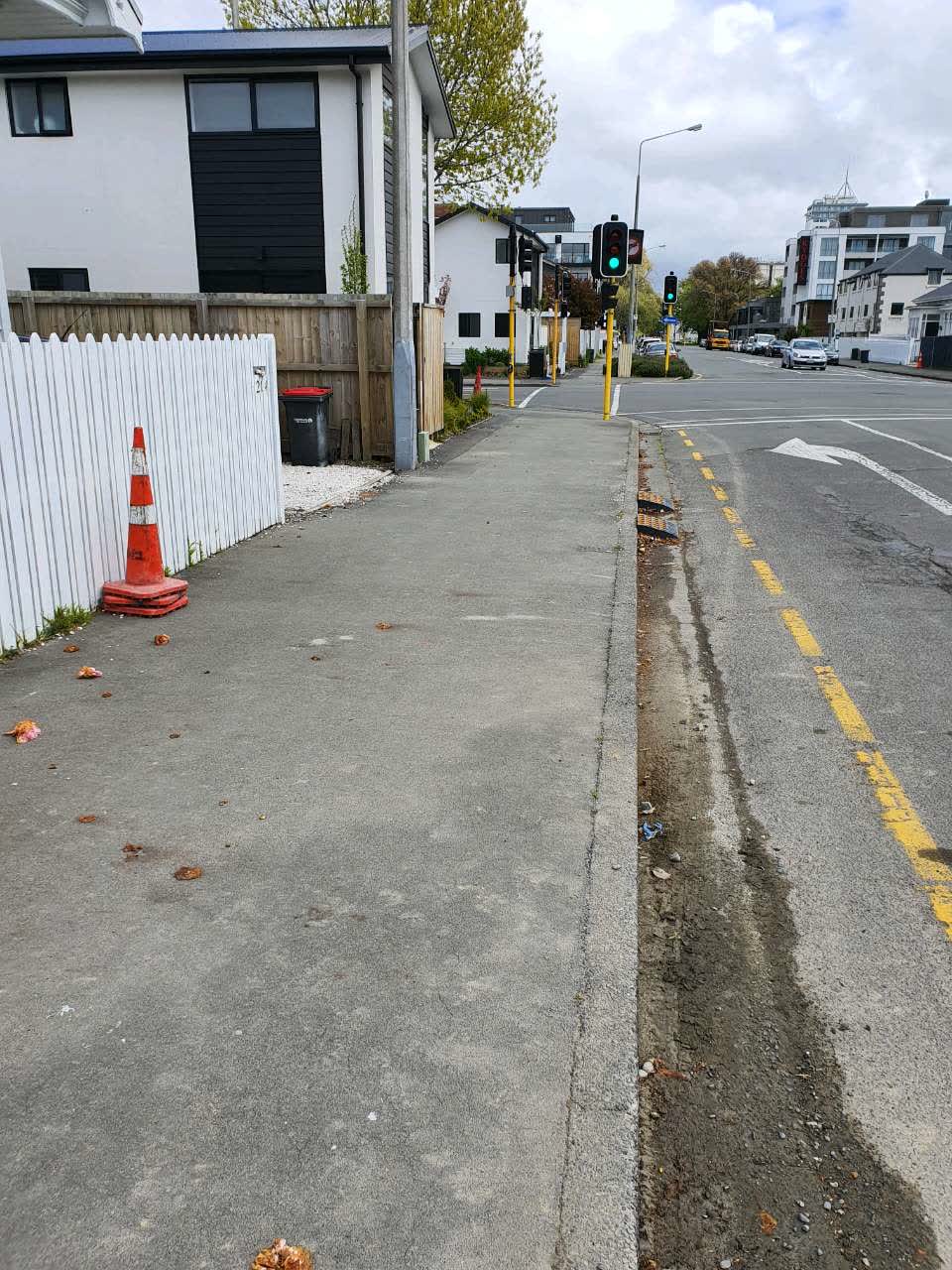 The photograph attached to this roading/streets report