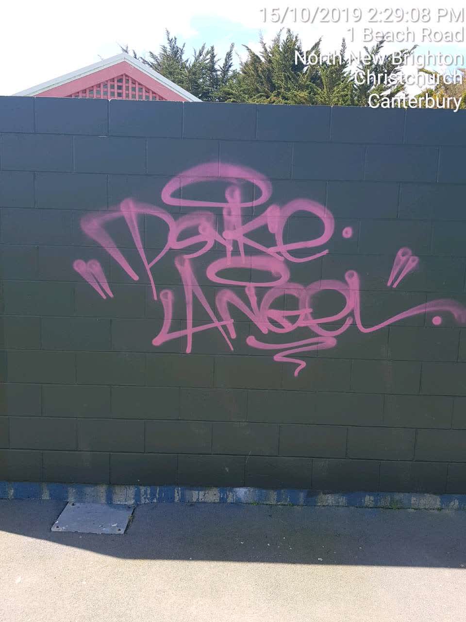 The photograph attached to this graffiti report