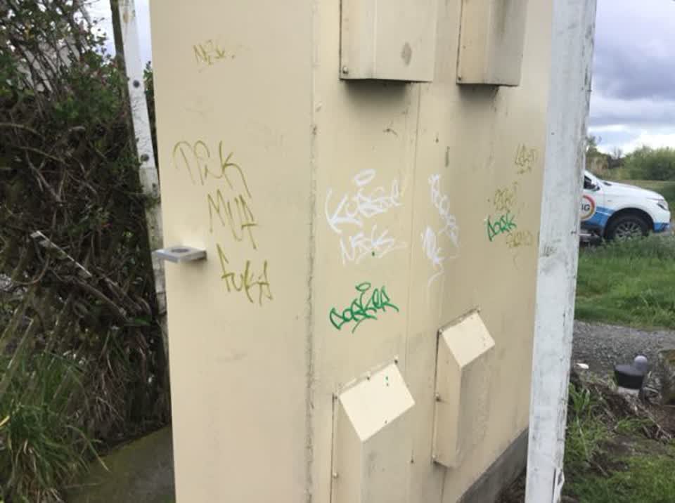 The photograph attached to this graffiti report