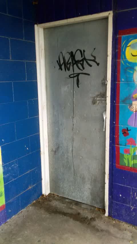 Graffiti, a report photo