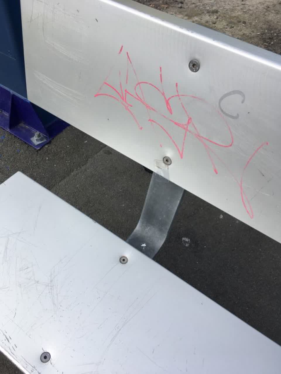 The photograph attached to this graffiti report