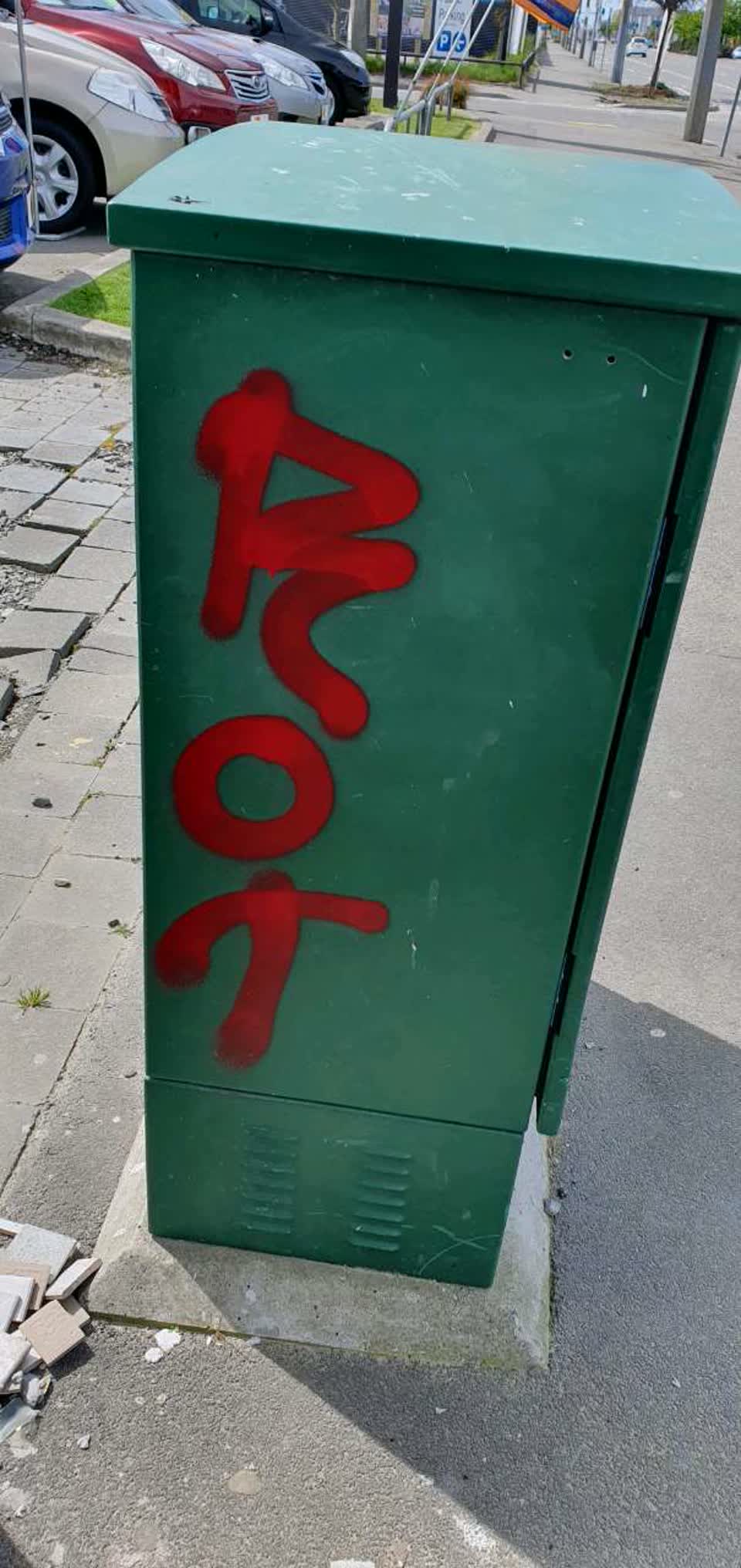 The photograph attached to this graffiti report
