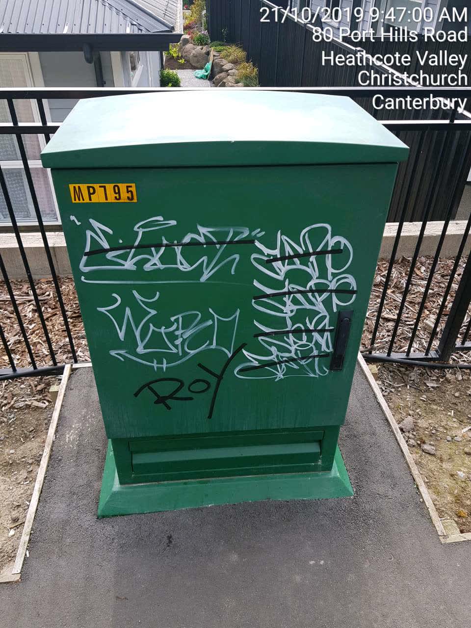 The photograph attached to this graffiti report