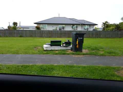 Rubbish/Recycling, a report photo