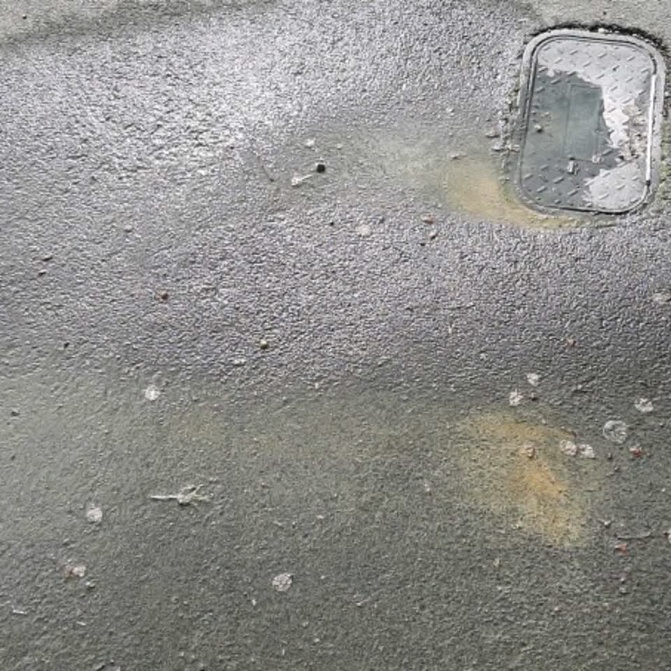 The photograph attached to this water supply report