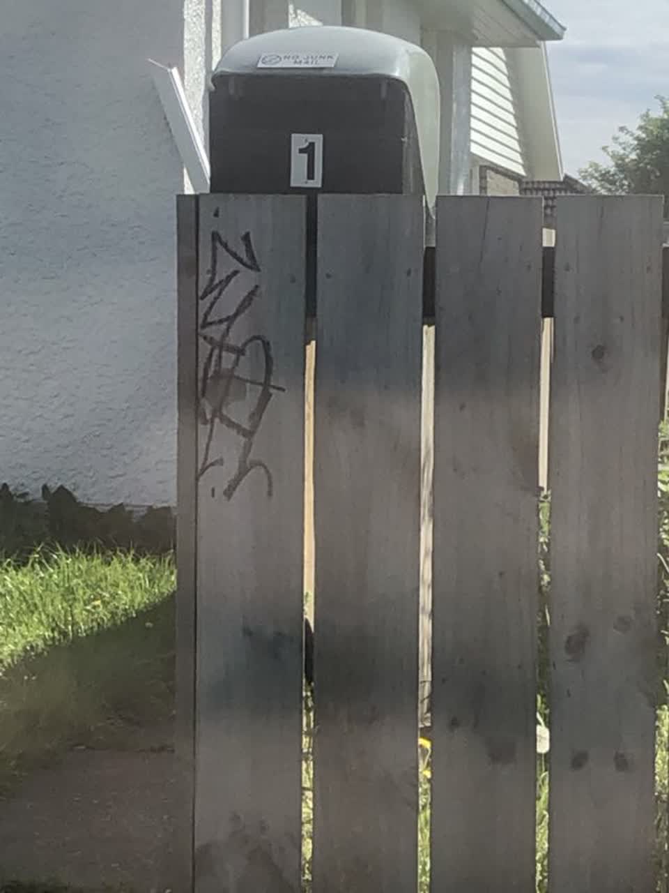 The photograph attached to this graffiti report
