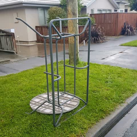 Rubbish/Recycling, a report photo