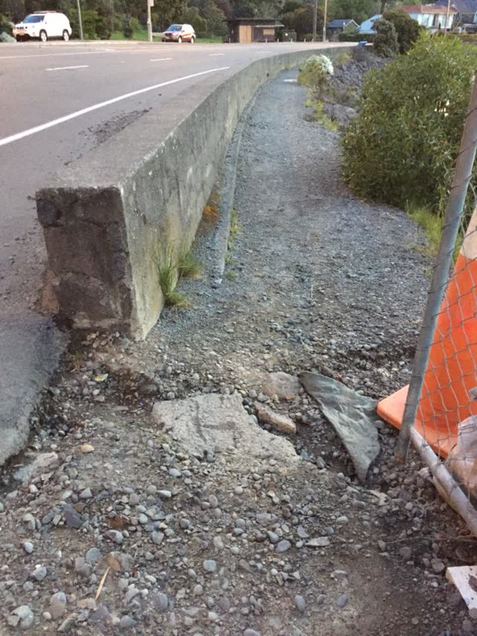 The photograph attached to this roading/streets report