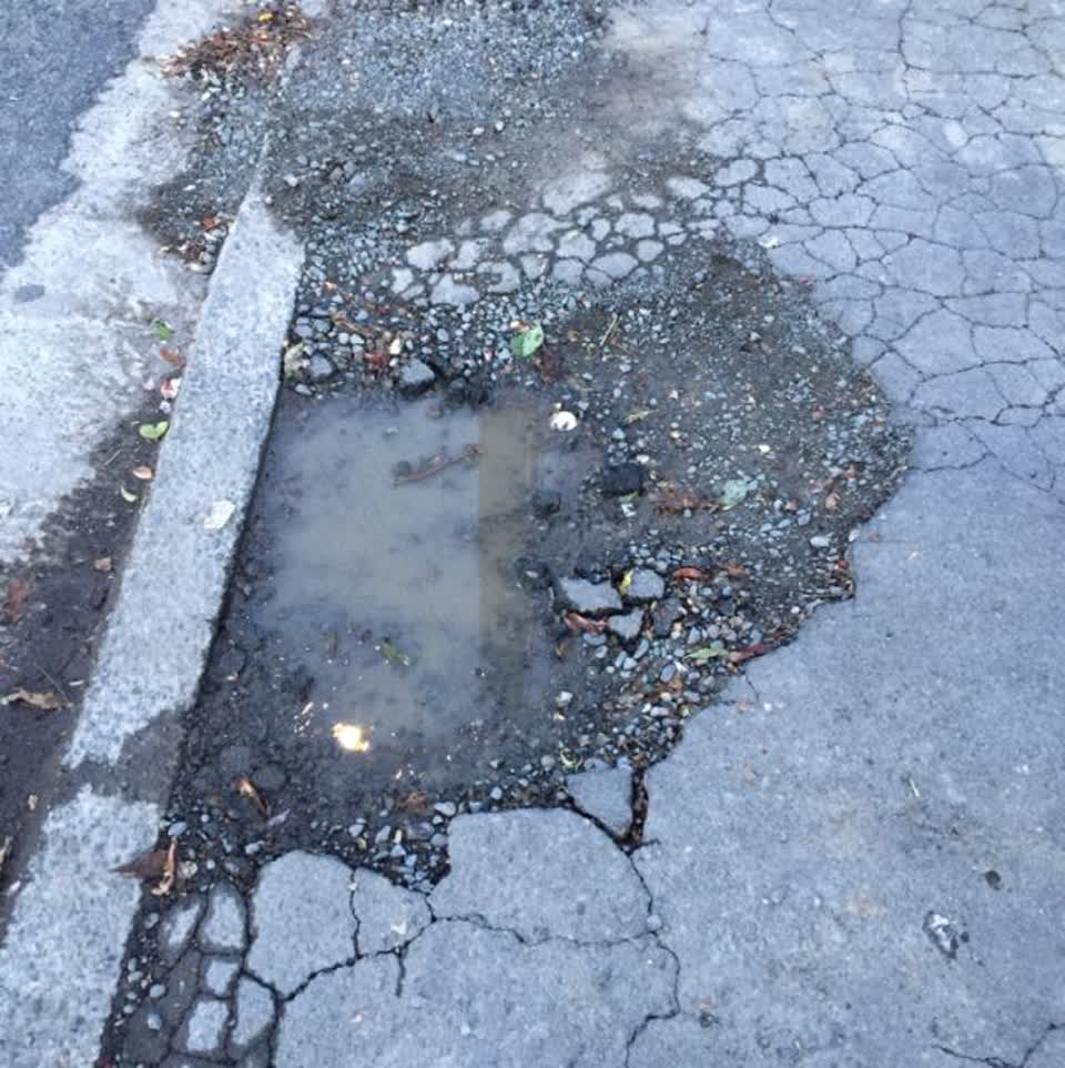 The photograph attached to this roading/streets report