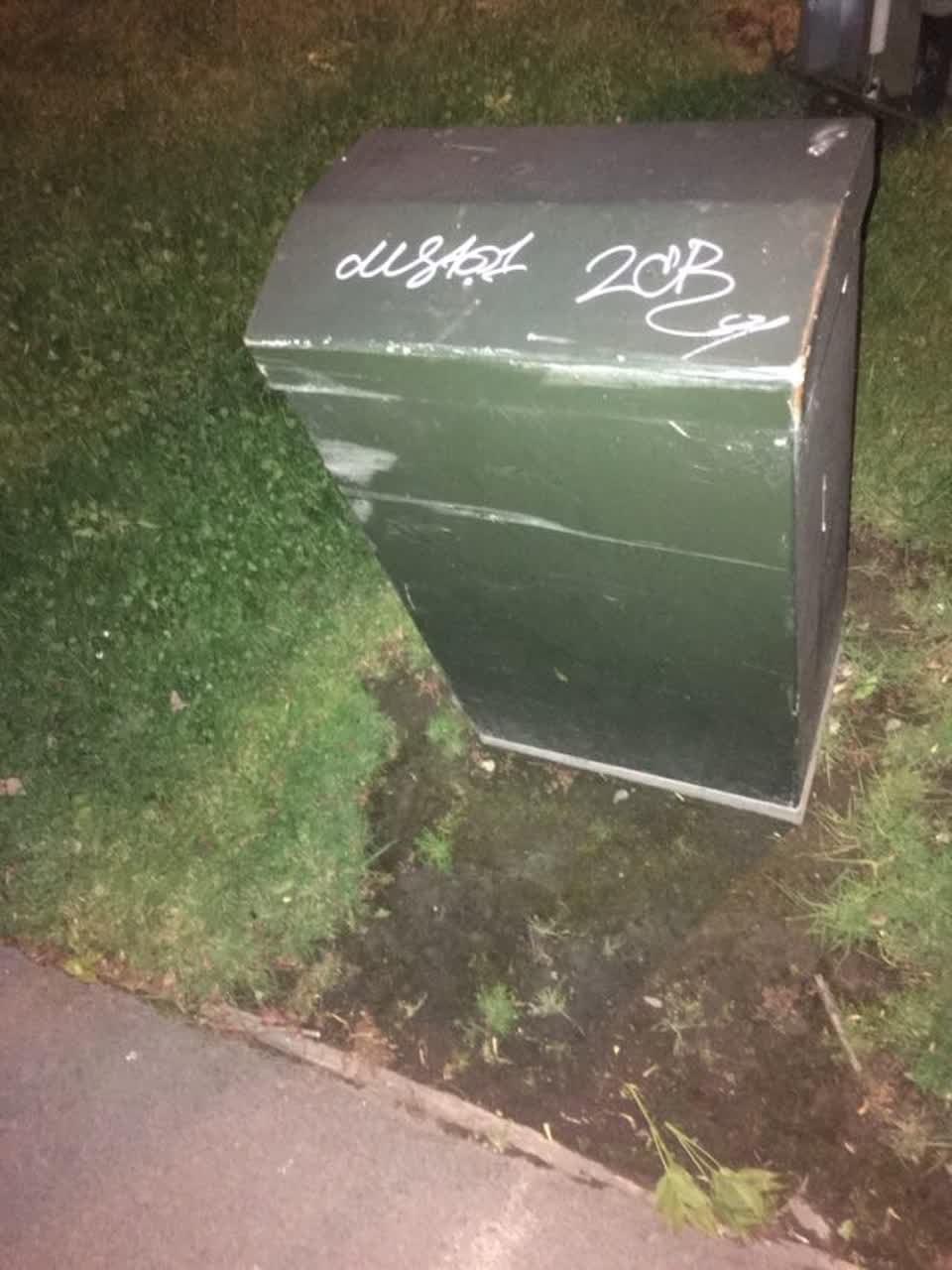 The photograph attached to this graffiti report