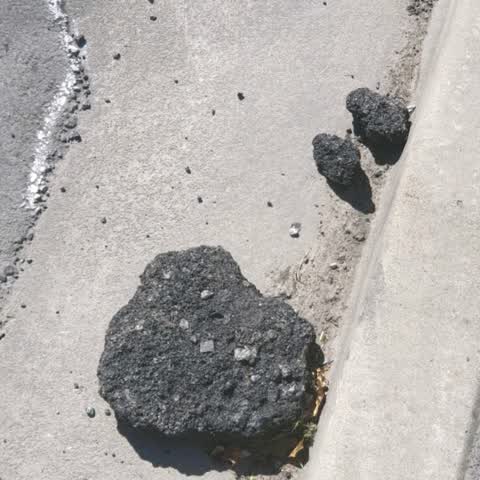 Roading/Streets, a report photo