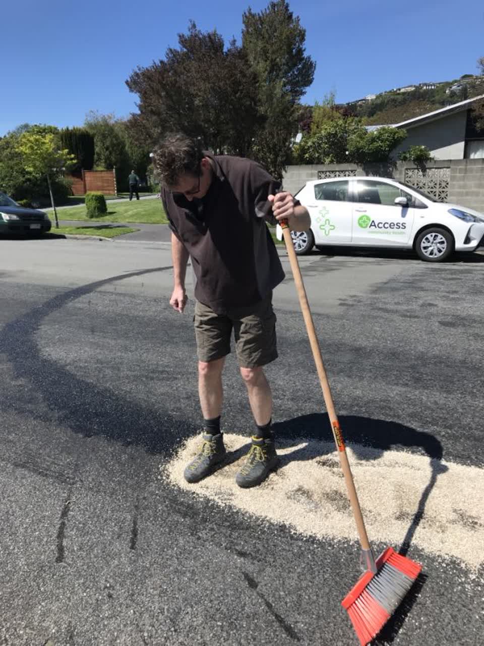 The photograph attached to this roading/streets report