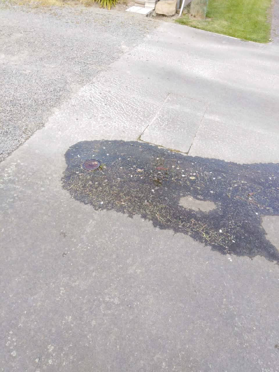 The photograph attached to this water supply report