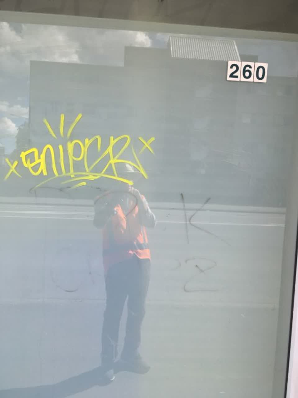 The photograph attached to this graffiti report