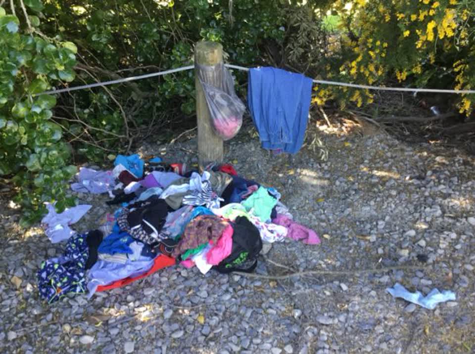 The photograph attached to this rubbish/recycling report