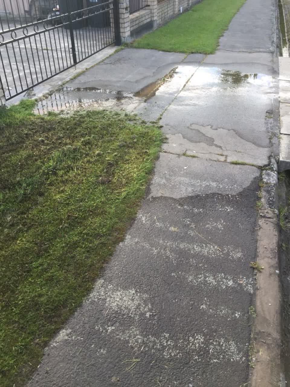 The photograph attached to this water supply report