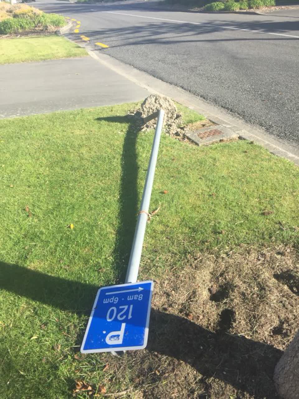The photograph attached to this roading/streets report
