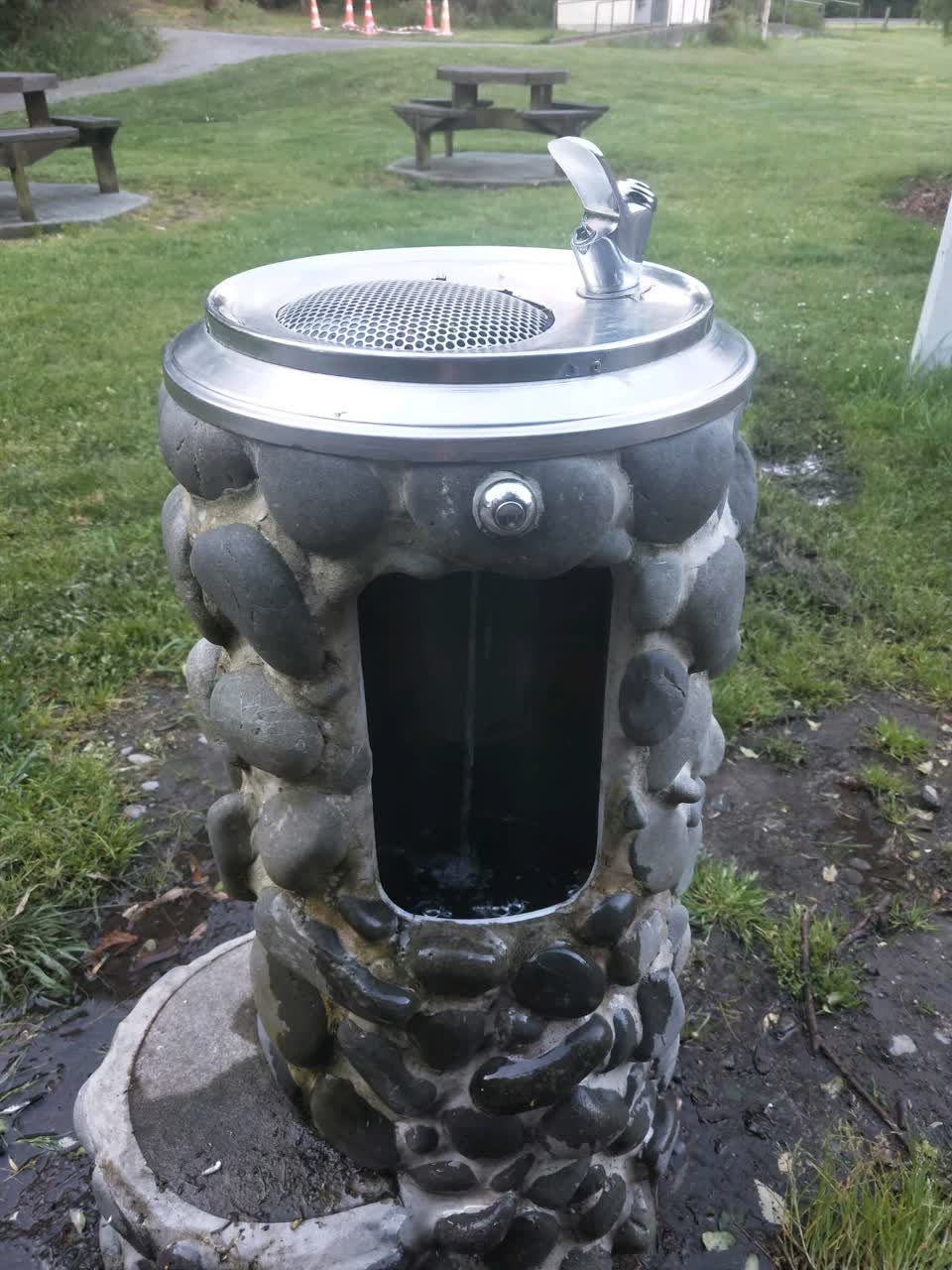 The photograph attached to this water supply report