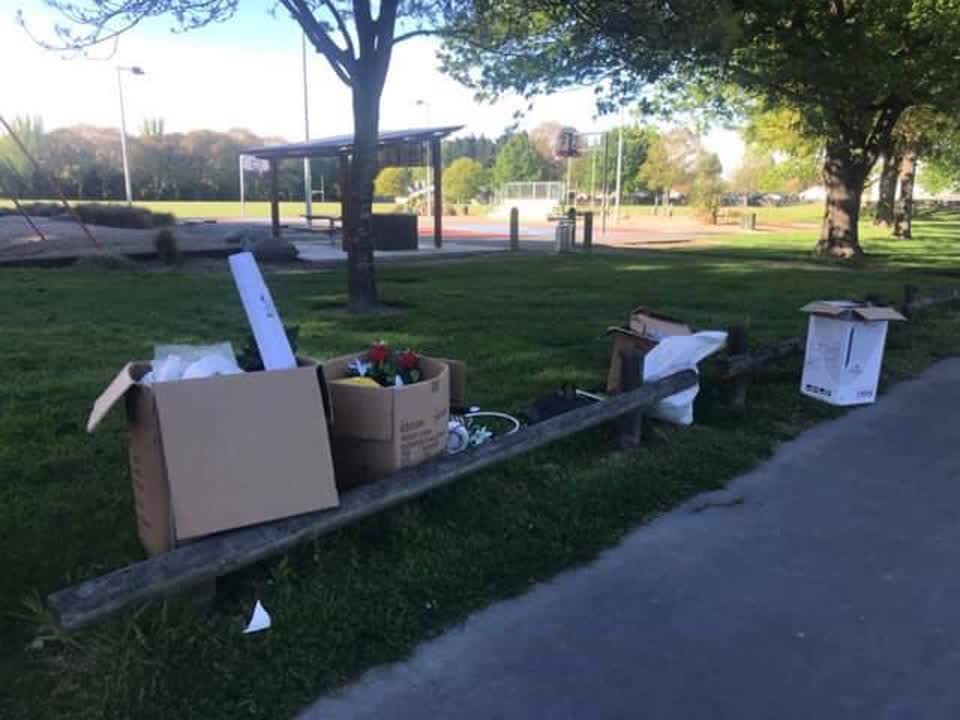 The photograph attached to this rubbish/recycling report