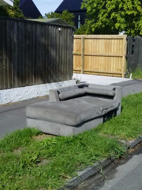 Rubbish/Recycling, a report photo