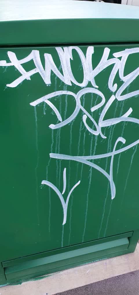 Graffiti, a report photo