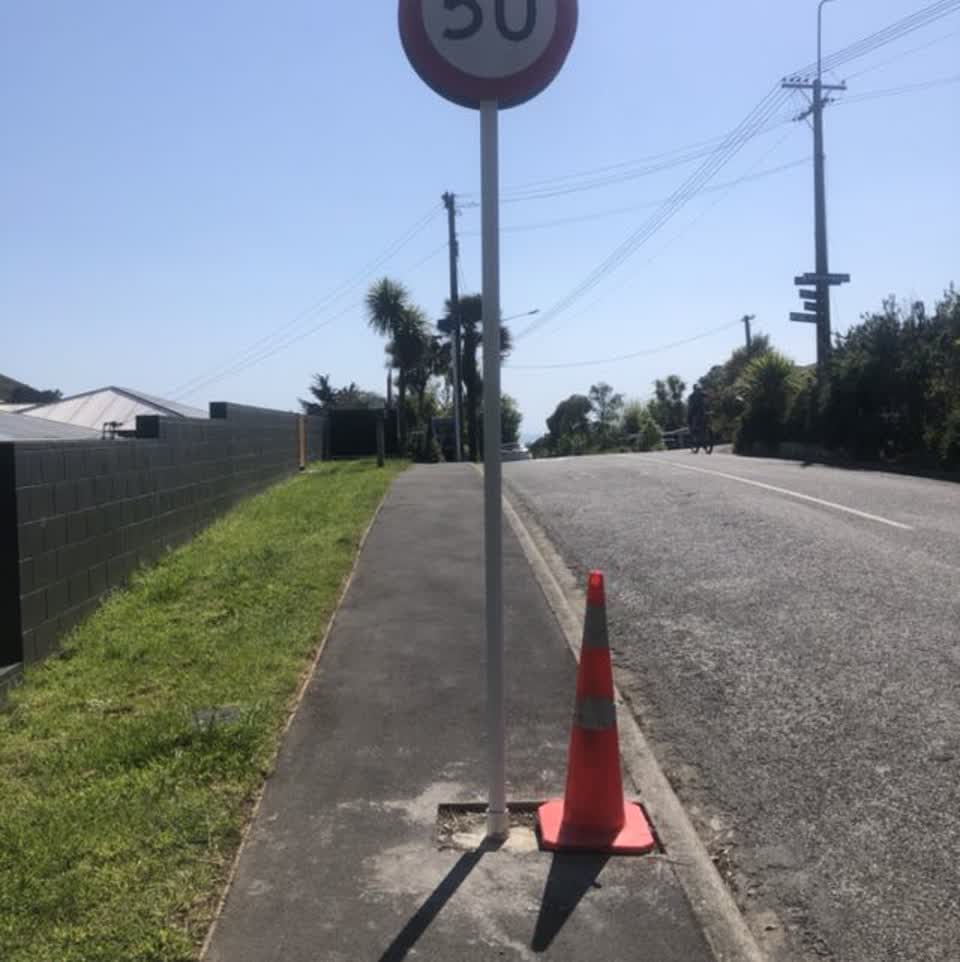 The photograph attached to this roading/streets report