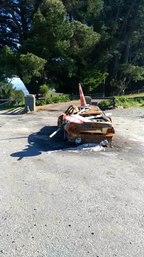 Rubbish/Recycling, a report photo