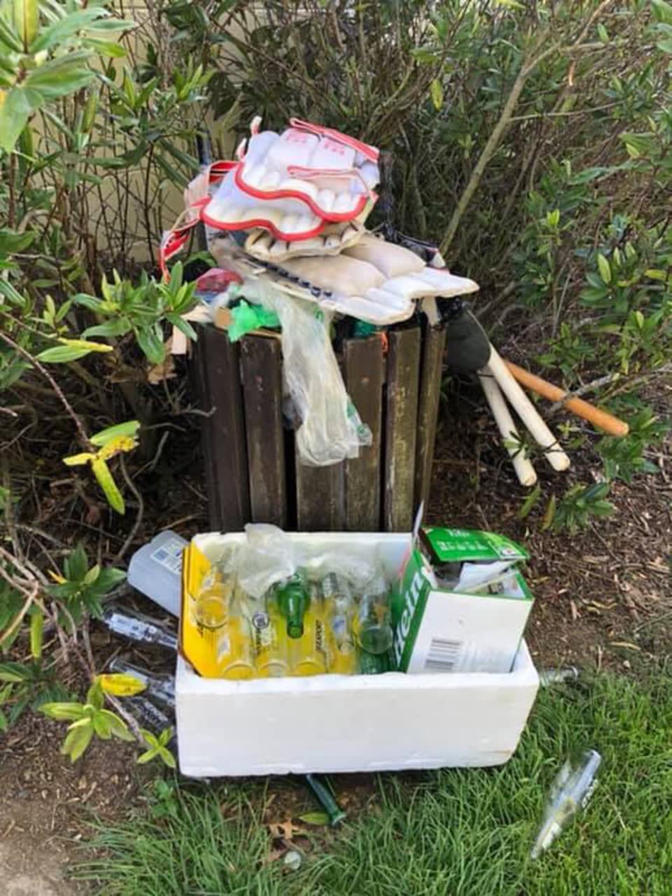 The photograph attached to this rubbish/recycling report