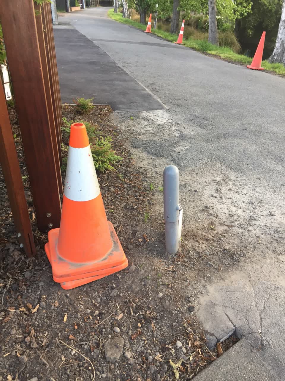 The photograph attached to this roading/streets report
