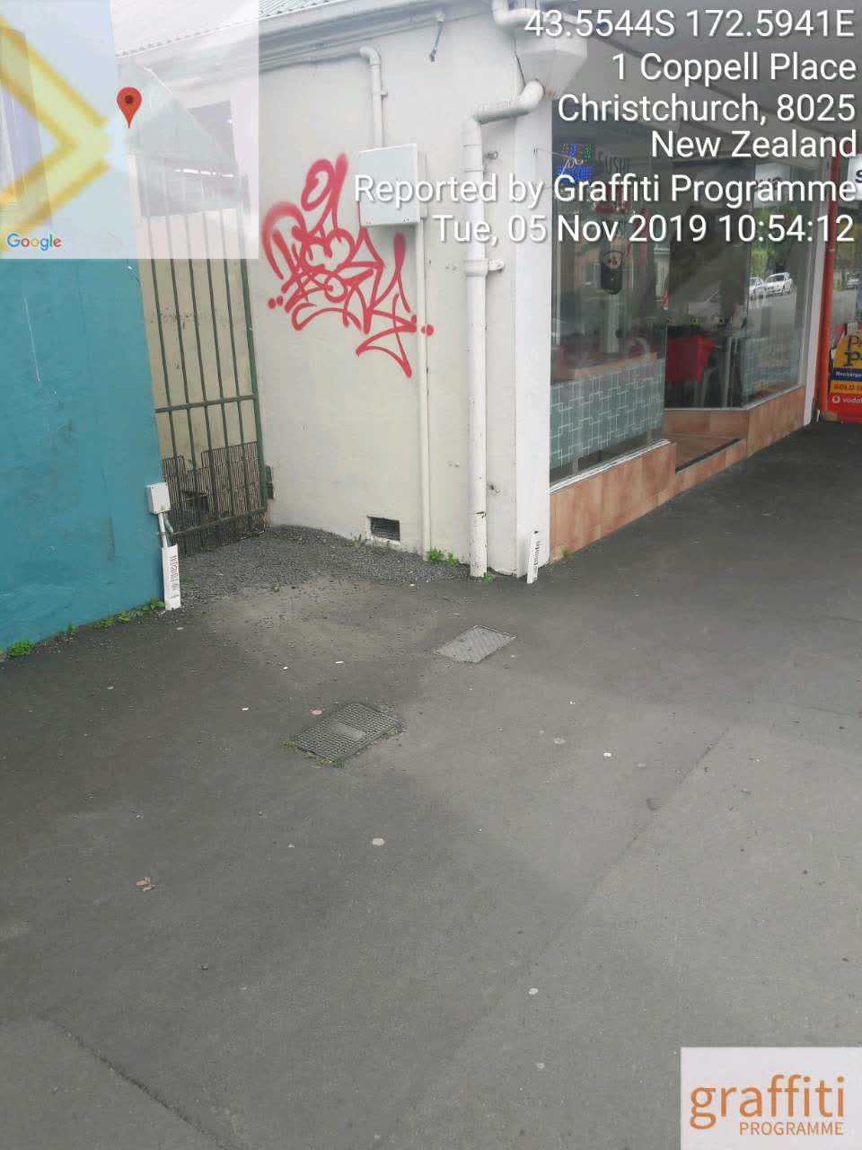 The photograph attached to this graffiti report