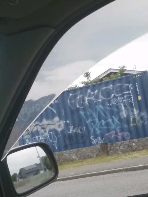Graffiti, a report photo