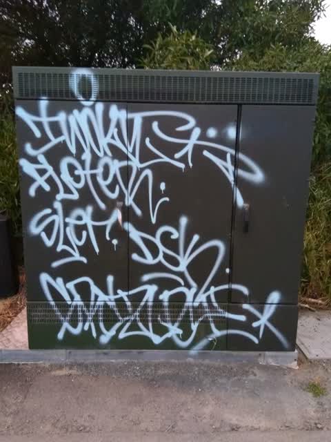 Graffiti — a report photo