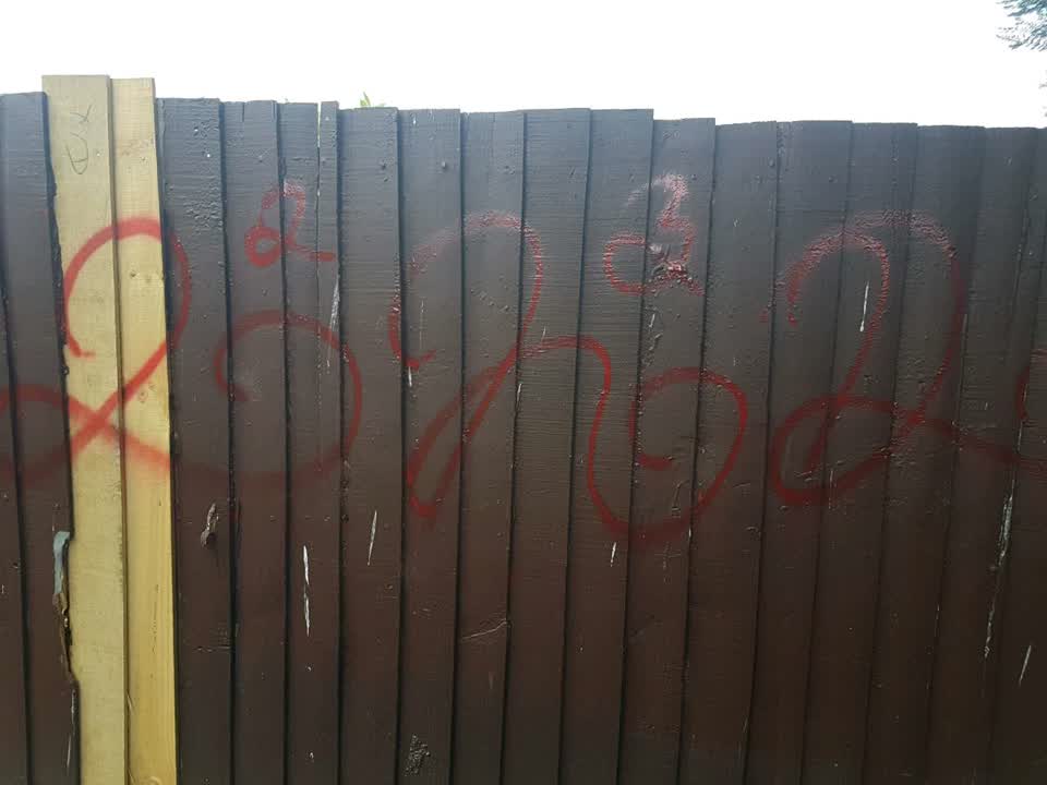 The photograph attached to this graffiti report