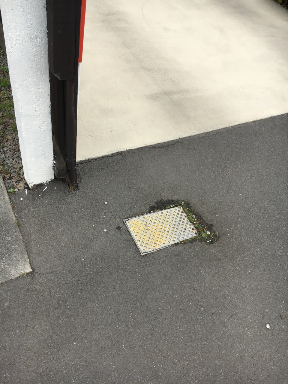 The photograph attached to this water supply report