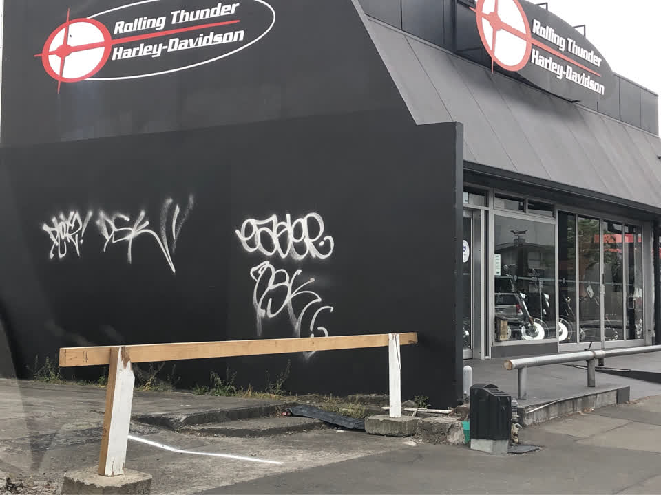 The photograph attached to this graffiti report