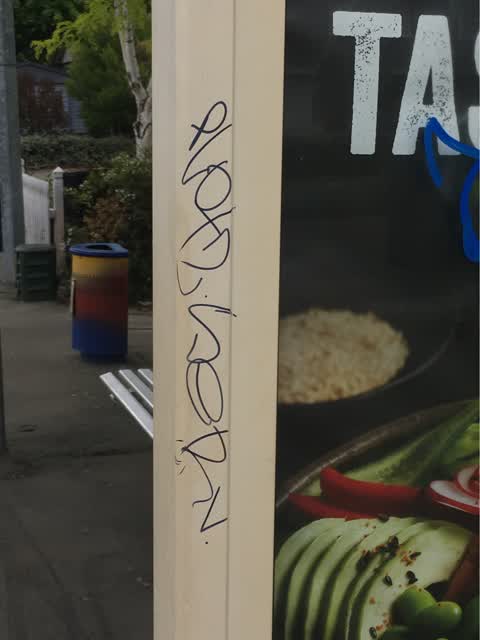 Graffiti, a report photo
