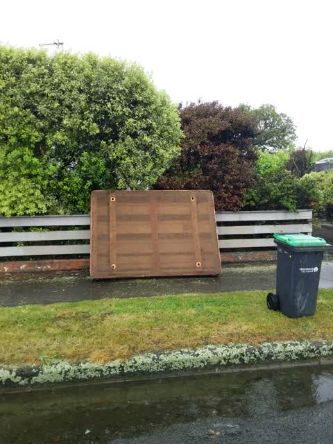 Rubbish/Recycling, a report photo