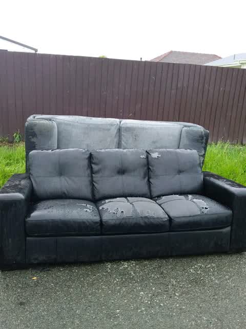 Rubbish/Recycling, a report photo