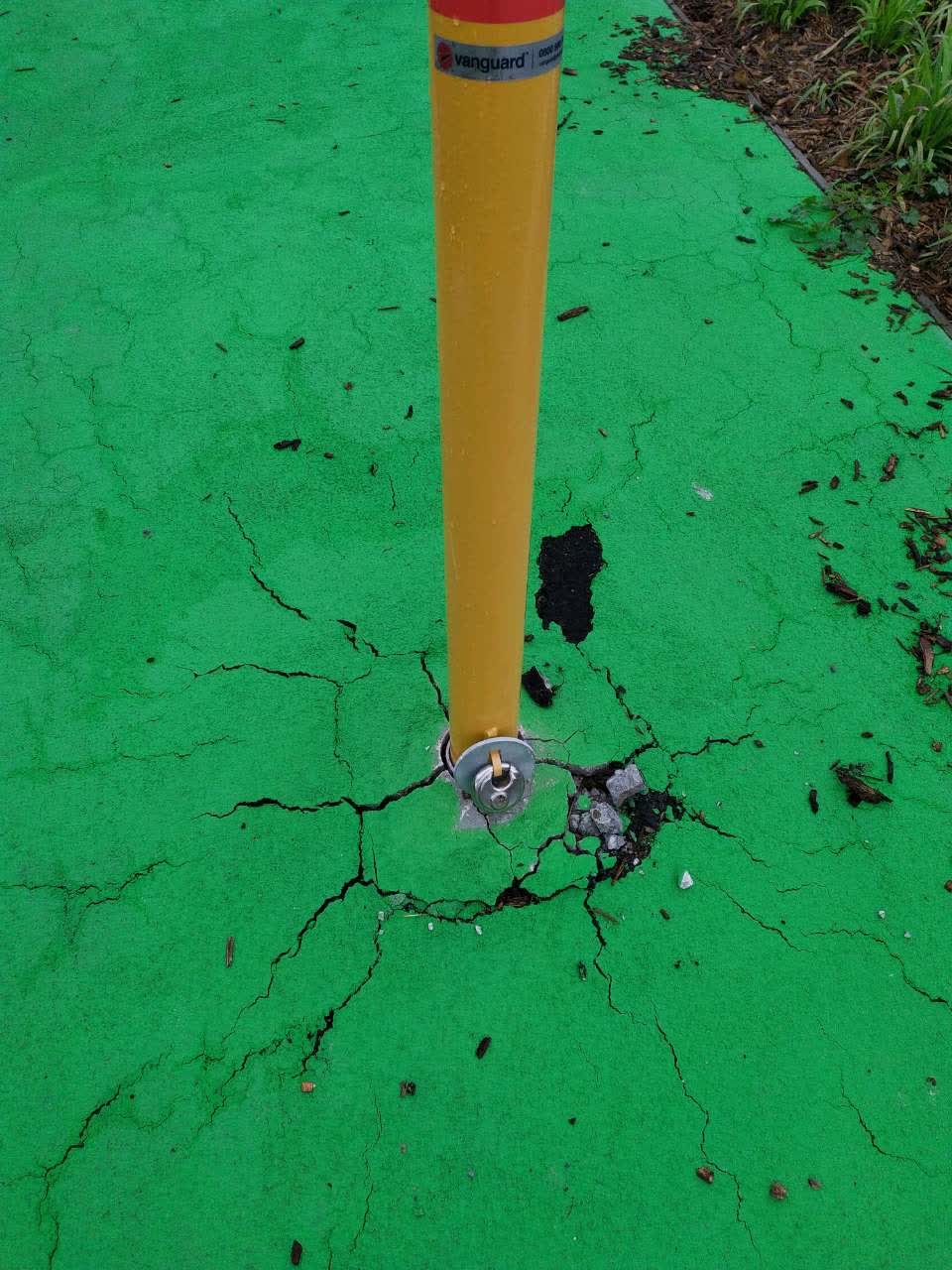 The photograph attached to this roading/streets report