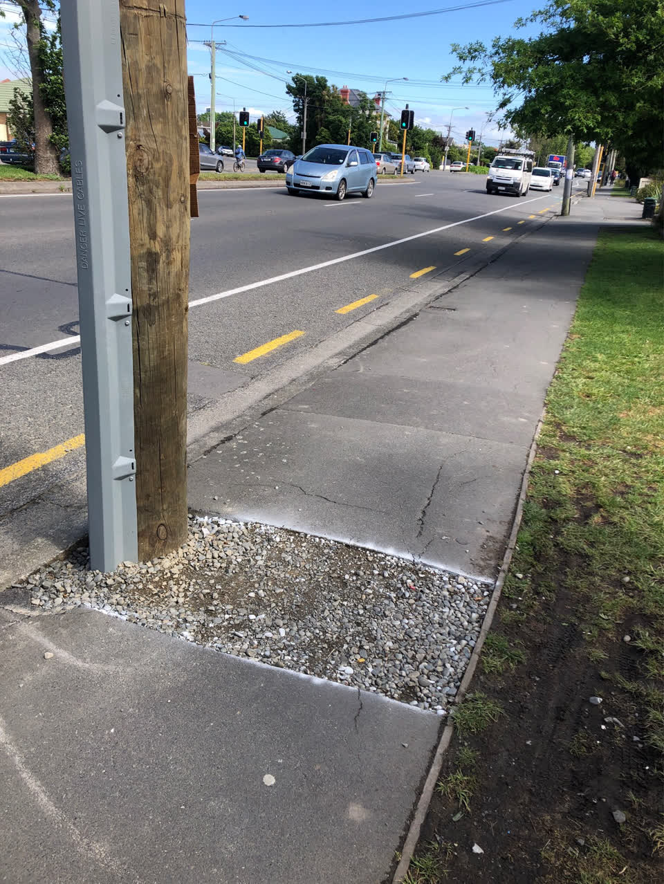 The photograph attached to this roading/streets report