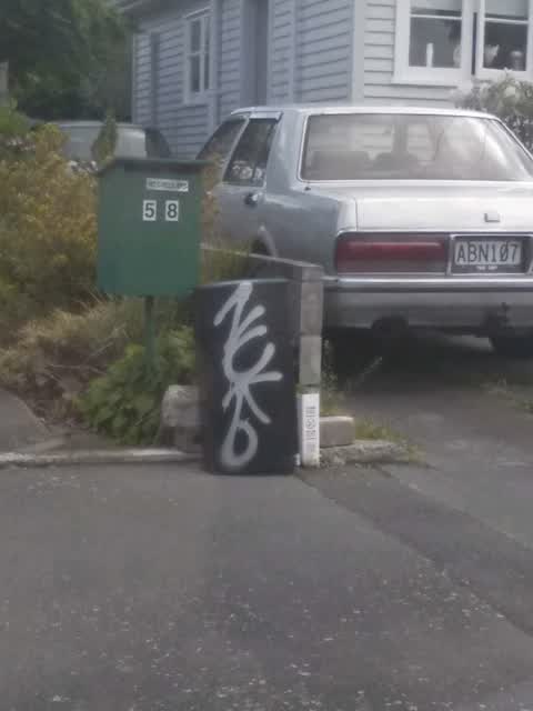 Graffiti, a report photo